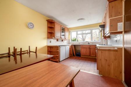 3 bedroom Semi-detached house for sale in Sherrard Close, Whissendine