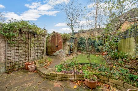 3 bedroom Semi-detached house for sale in Sherrard Close, Whissendine