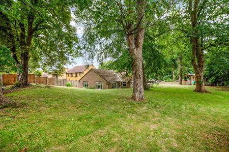 4 bedroom Bungalow for sale in Springfield Way, Oakham