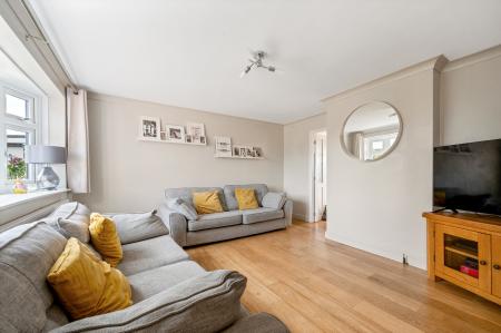 5 bedroom Semi-detached house for sale in Welland Way, Oakham