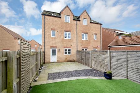 4 bedroom Town house for sale in Blackwater Road, Barleythorpe