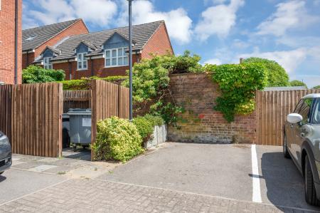 4 bedroom Town house for sale in Jubilee Court, Oakham