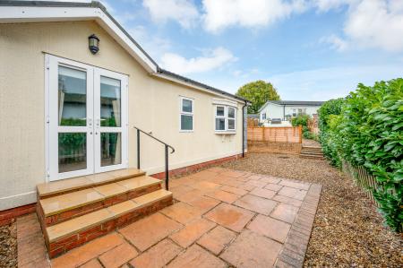 2 bedroom Park home for sale in Lonsborough Gardens, Langham