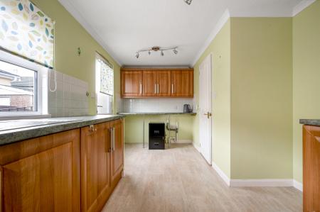 2 bedroom Park home for sale in Lonsborough Gardens, Langham