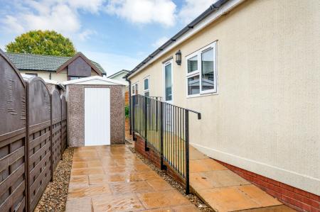 2 bedroom Park home for sale in Lonsborough Gardens, Langham