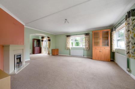 2 bedroom Park home for sale in Lonsborough Gardens, Langham