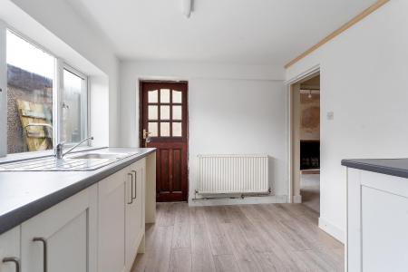 3 bedroom Semi-detached house for sale in Toll Bar, Cottesmore