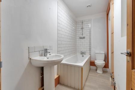 3 bedroom Semi-detached house for sale in Toll Bar, Cottesmore