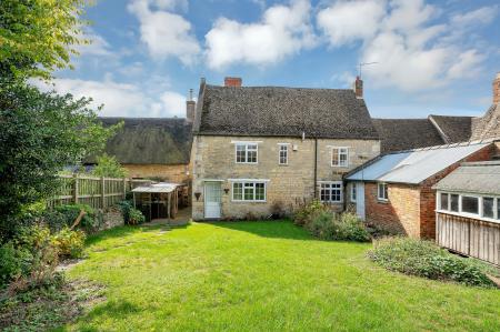 4 bedroom Cottage for sale in Top Street, Exton