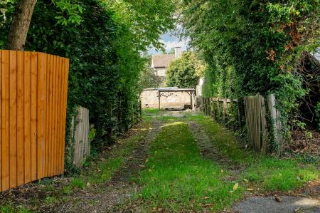 4 bedroom Cottage for sale in Top Street, Exton