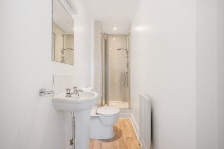 3 bedroom Town house to let in Jubilee Court, Oakham, LE15