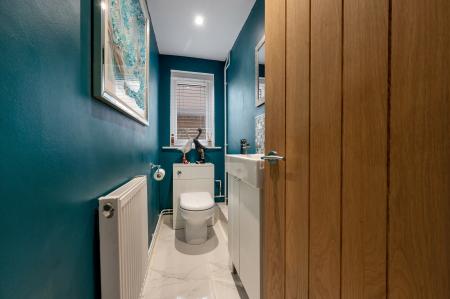 5 bedroom Detached house for sale in Balmoral Road, Oakham