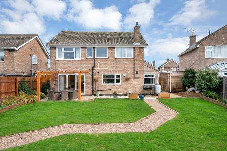 5 bedroom Detached house for sale in Balmoral Road, Oakham