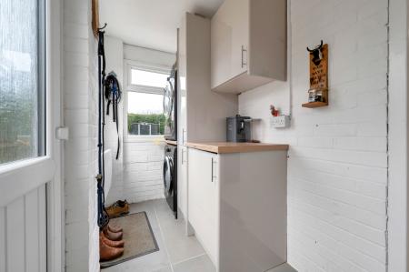 5 bedroom Detached house for sale in Balmoral Road, Oakham