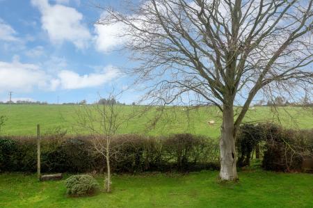 4 bedroom Detached house for sale in Mill Grove, Oakham