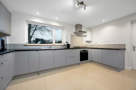 4 bedroom Detached house for sale in Mill Grove, Oakham