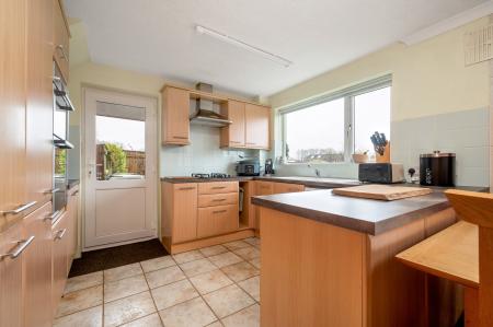 2 bedroom Semi-detached house for sale in Welland Way, Oakham