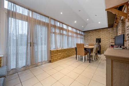 3 bedroom Bungalow for sale in Spinney Lane, Stretton