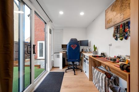 3 bedroom Semi-detached house for sale in Tollesbury Avenue, Barleythorpe