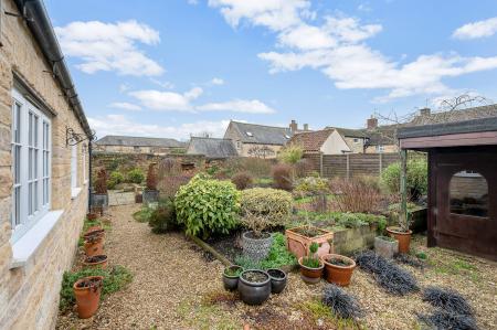 3 bedroom Cottage for sale in Warren Cottage, Market Overton