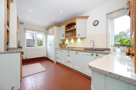 4 bedroom Detached house for sale in Burley Road, Oakham