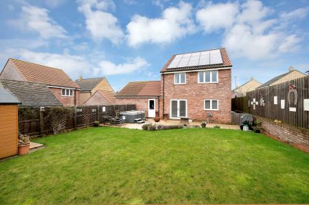 4 bedroom Detached house for sale in Begy Gardens, Greetham