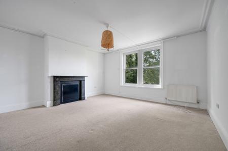 1 bedroom Apartment to let in Ashby House, Melton Road, Oakham