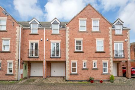 Furley Court, Oakham, LE15