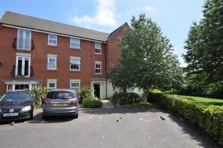 2 bedroom Flat to let in Linnet Court, Uppingham, Uppingham, LE15