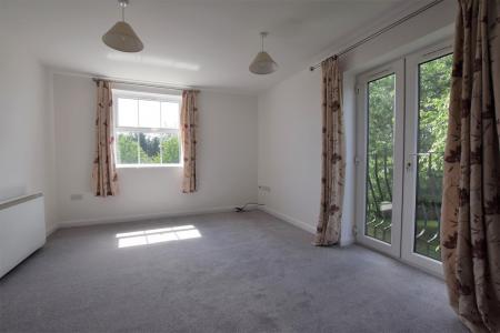 2 bedroom Flat to let in Linnet Court, Uppingham, Uppingham, LE15