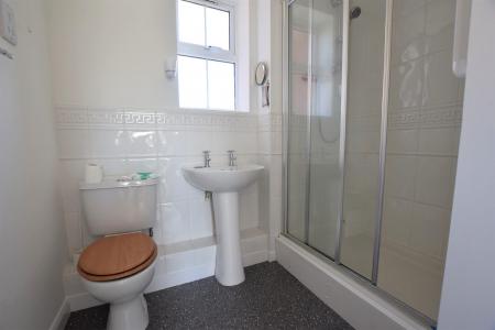 2 bedroom Flat to let in Linnet Court, Uppingham, Uppingham, LE15