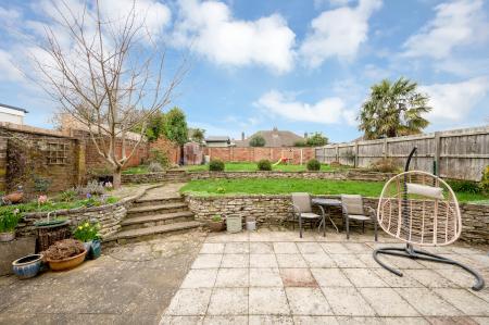 3 bedroom Detached house for sale in Braunston Road, Oakham