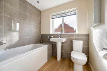 3 bedroom Detached house for sale in Normanton Drive, Oakham