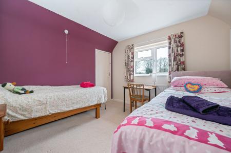 4 bedroom Detached house for sale in Burley Road, Oakham