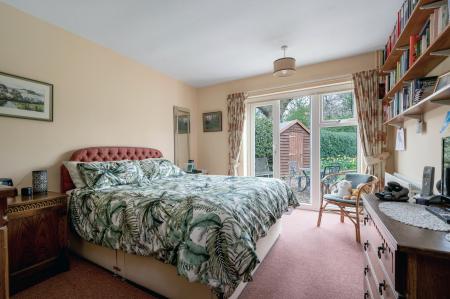 4 bedroom Detached house for sale in Burley Road, Oakham