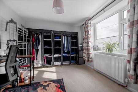 2 bedroom Semi-detached house for sale in Burley Crescent, Oakham