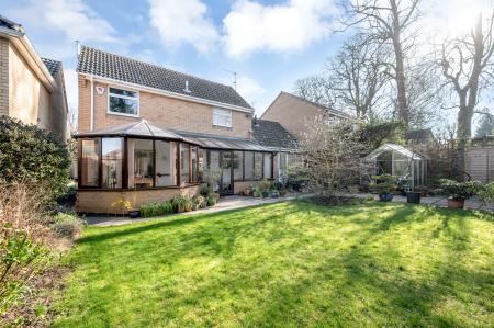 3 bedroom Detached house for sale in The Pastures, Cottesmore