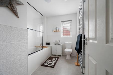 3 bedroom Semi-detached house for sale in Spinney Hill, Oakham