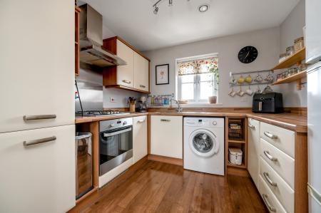 2 bedroom Flat for sale in John Clare Close, Oakham, LE15