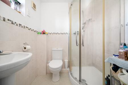 4 bedroom Detached house for sale in Limefield, Oakham