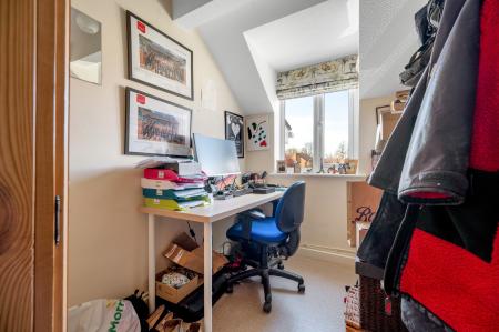 4 bedroom Detached house for sale in Limefield, Oakham