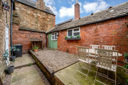 3 bedroom Character Property for sale in Main Road, Glaston