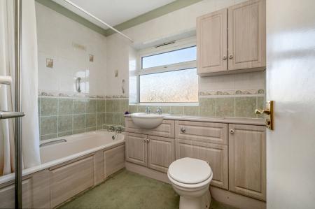 3 bedroom Detached house for sale in Braunston Road, Oakham