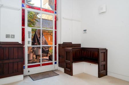 2 bedroom Character Property to let in Chapel Walk, Adderley Street, Uppingham