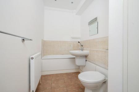 2 bedroom Character Property to let in Chapel Walk, Adderley Street, Uppingham