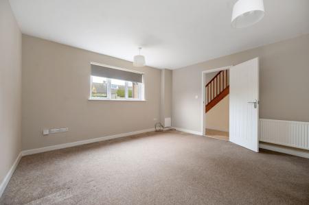 3 bedroom Semi-detached house to let in New Field Road, Exton