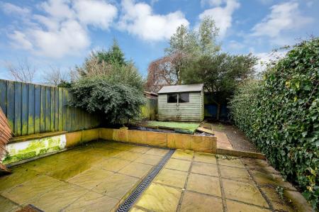 2 bedroom Terraced House to let in Kings Road, Oakham