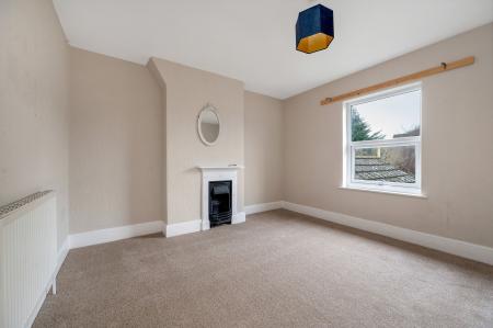 2 bedroom Terraced House to let in Kings Road, Oakham