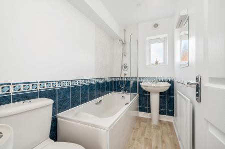 3 bedroom Terraced House to let in Jubilee Court, Northgate, Oakham