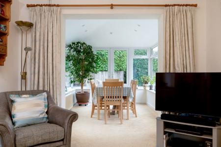 4 bedroom Detached house for sale in Burley Road, Oakham, LE15